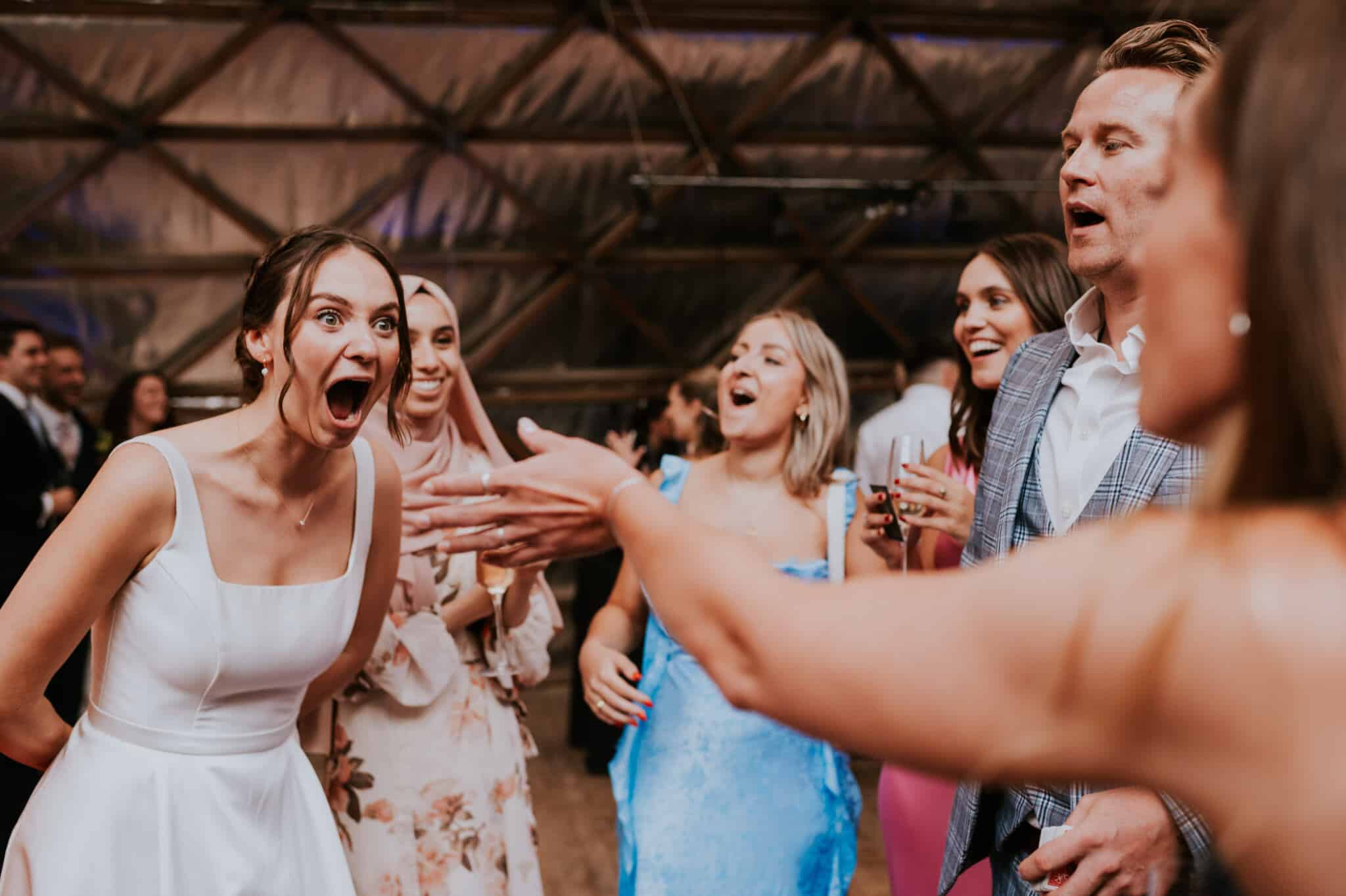 wedding-party-magician-surrey
